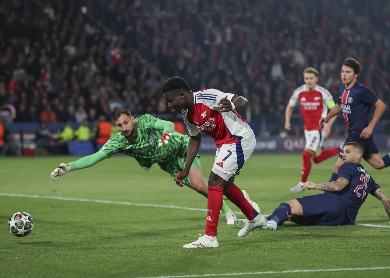 包含巴黎圣日耳曼发布备战花絮，集结日再遭质疑，CBA季后赛任务艰巨，高层口径保持一致的词条