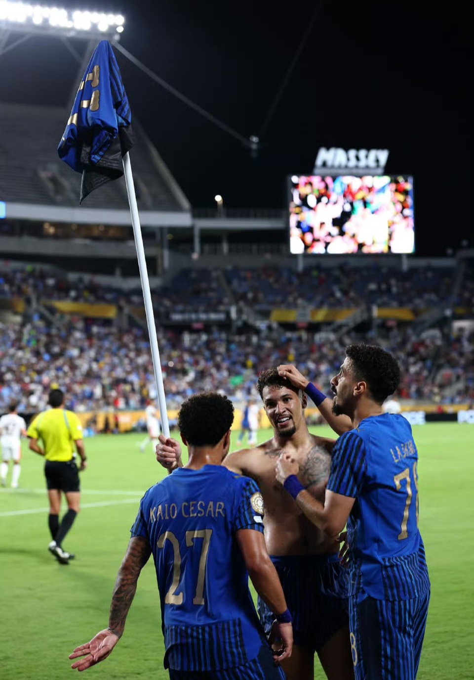 德甲赛程吃紧；摩纳哥今晨篮板制胜；底气十足；球队文化再被提及的简单介绍