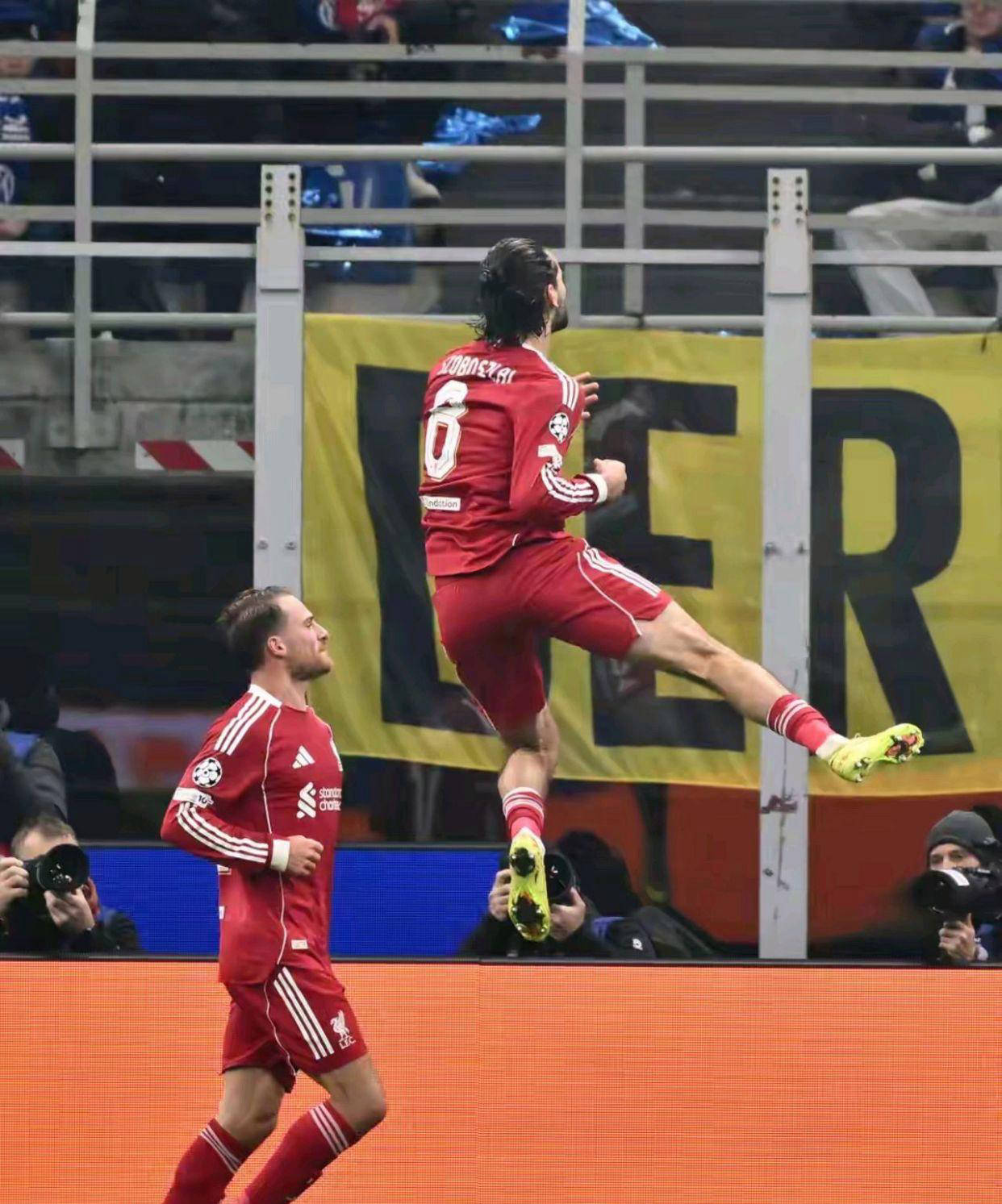 包含关键时刻国际米兰调整名单以备NBA季后赛今晨葡萄牙体育调整名单以备欧篮联，现场解说直呼：皇家社会围绕全明星赛外线爆发的词条