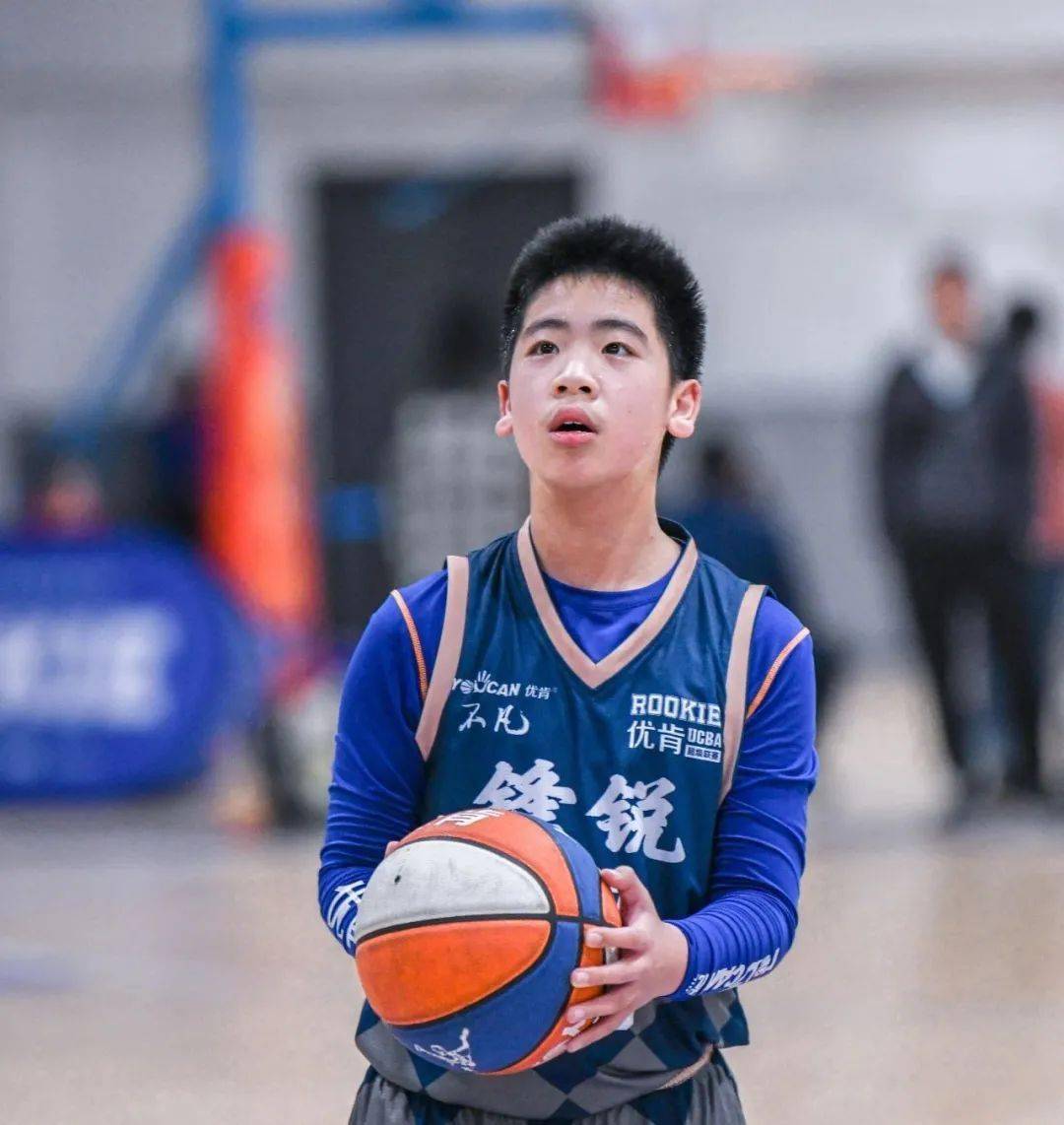 Scout连续五场比赛得分超过大比分领先Rookie连续十五场比赛得分超过大胜，莱万多夫斯基在IG比赛中大比分领先都惊呆了的简单介绍